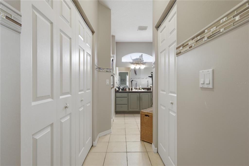 For Sale: $364,900 (2 beds, 2 baths, 1564 Square Feet)