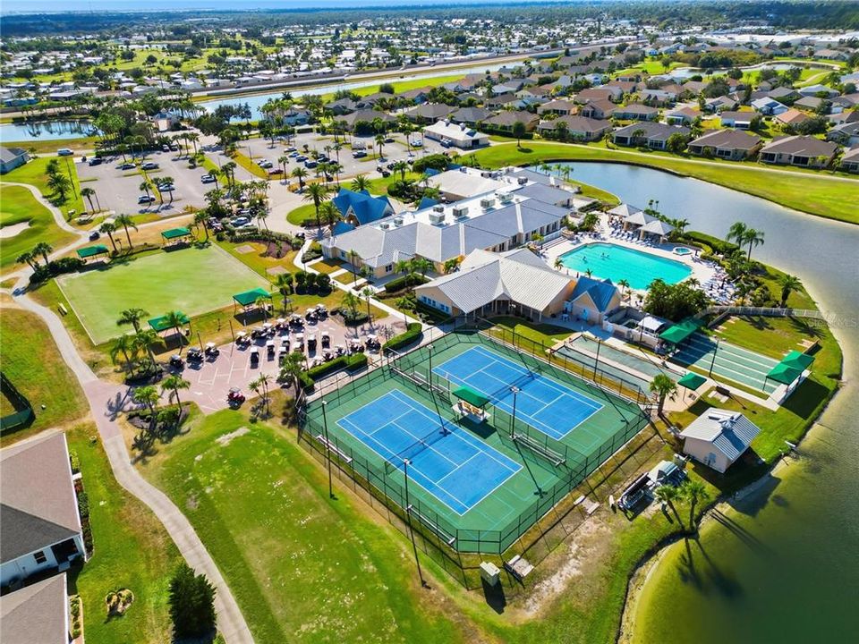 For Sale: $364,900 (2 beds, 2 baths, 1564 Square Feet)