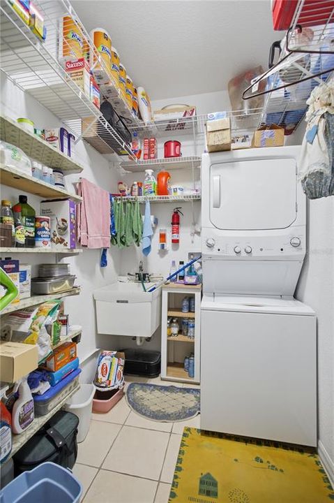 For Sale: $364,900 (2 beds, 2 baths, 1564 Square Feet)