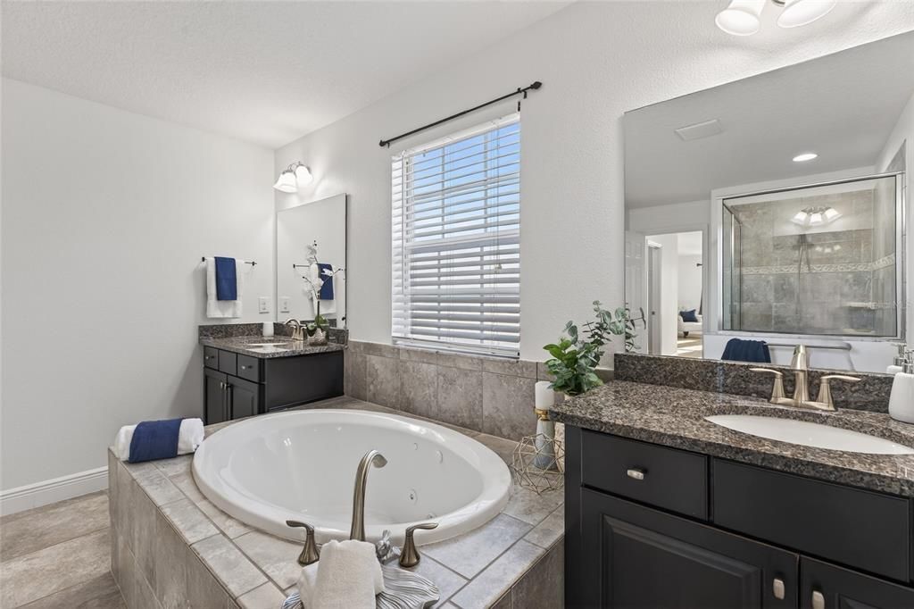 待售: $589,900 (5 贝兹, 4 浴室, 3442 平方英尺)