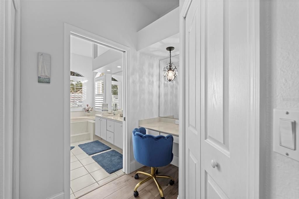 待售: $429,000 (3 贝兹, 2 浴室, 2060 平方英尺)