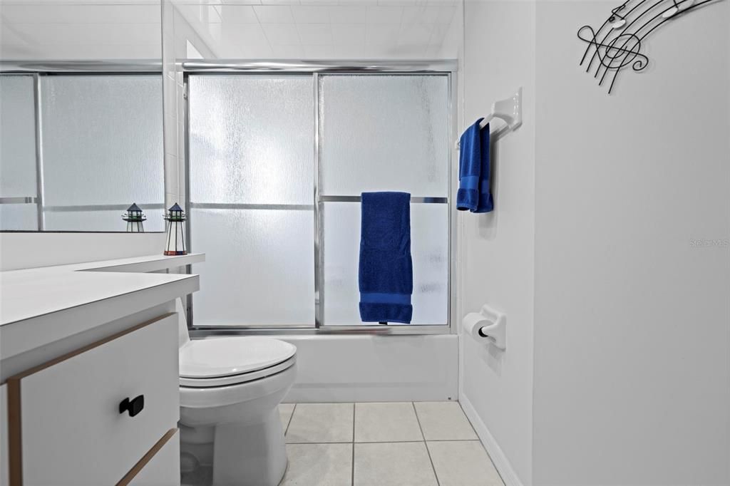 待售: $429,000 (3 贝兹, 2 浴室, 2060 平方英尺)