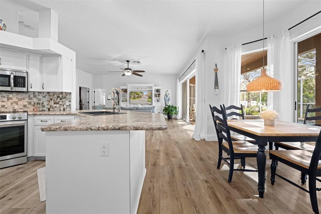 待售: $429,000 (3 贝兹, 2 浴室, 2060 平方英尺)