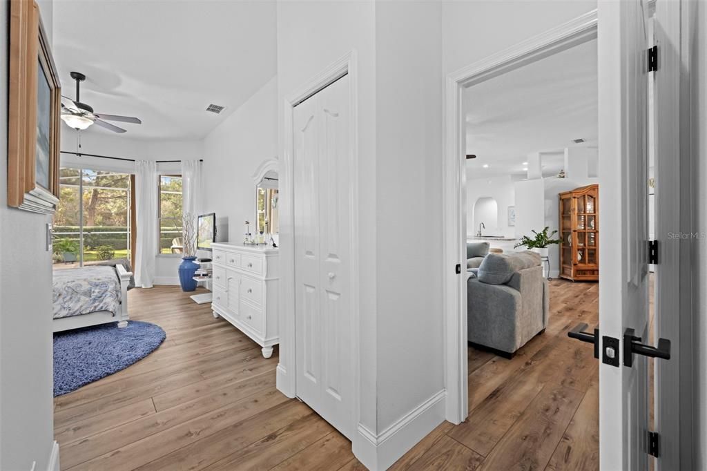 待售: $429,000 (3 贝兹, 2 浴室, 2060 平方英尺)