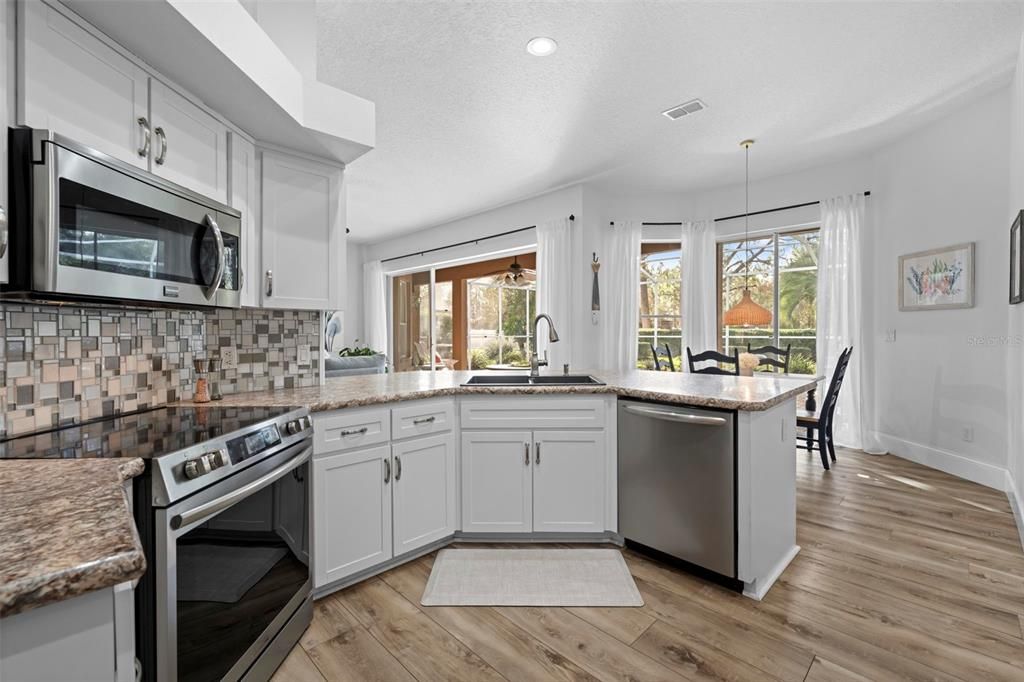 待售: $429,000 (3 贝兹, 2 浴室, 2060 平方英尺)