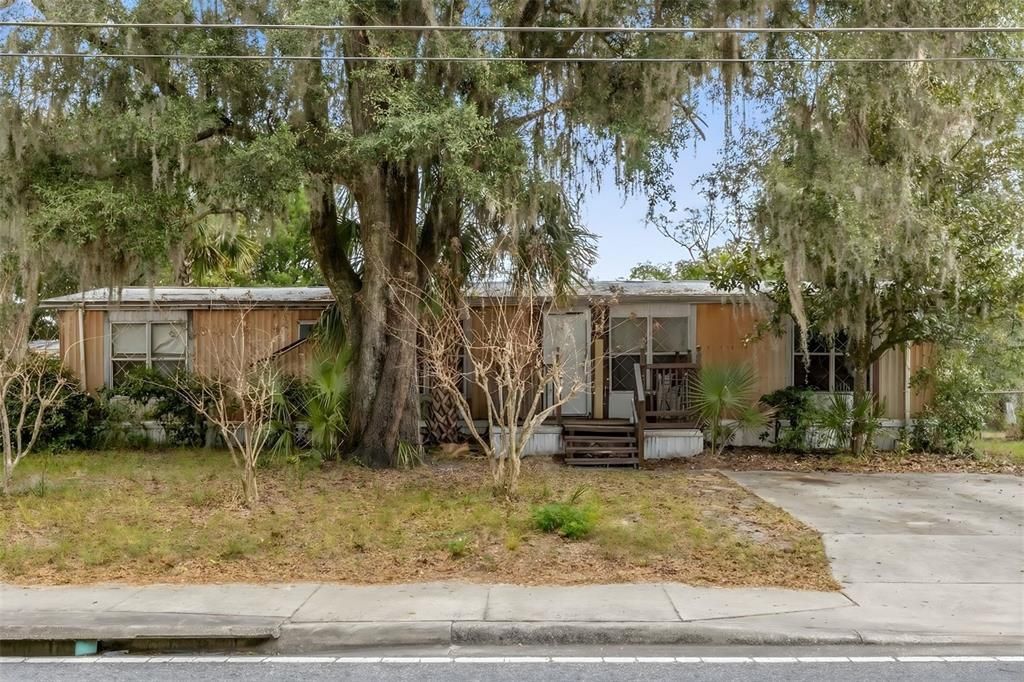 For Sale: $125,000 (3 beds, 2 baths, 1440 Square Feet)