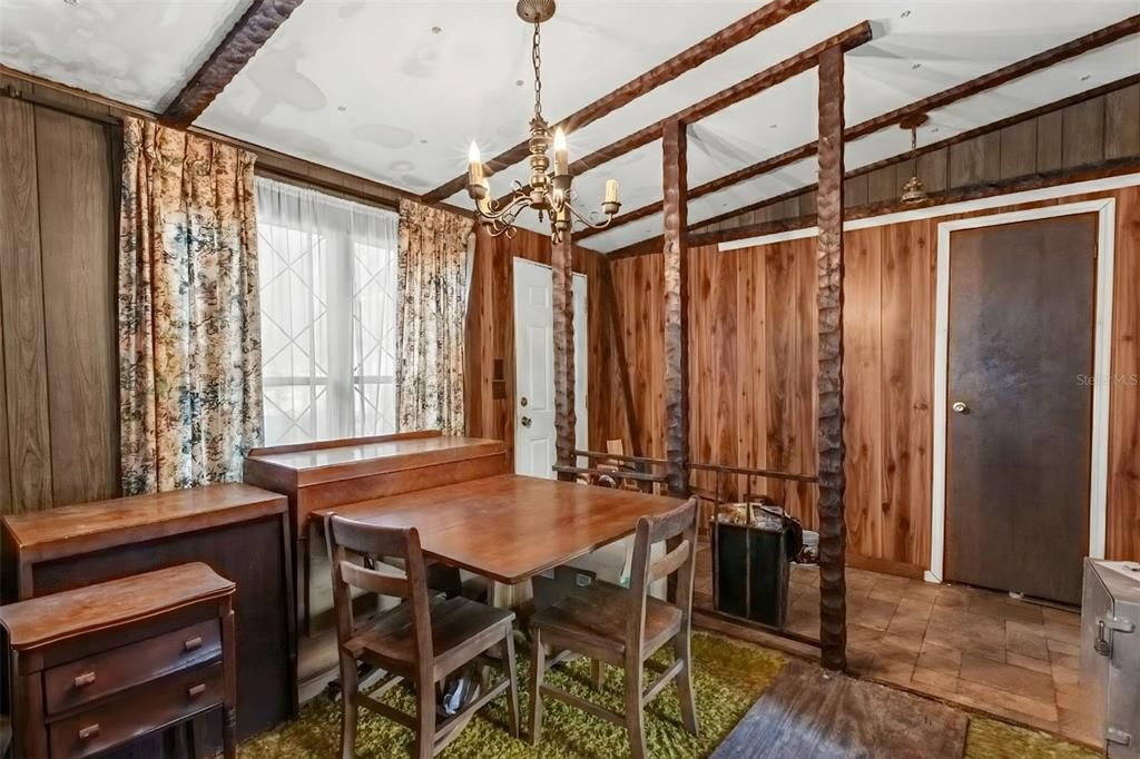 For Sale: $125,000 (3 beds, 2 baths, 1440 Square Feet)