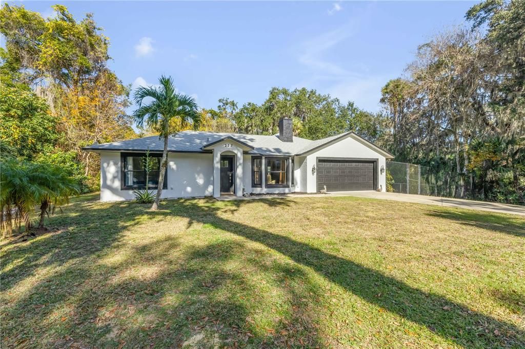 For Sale: $559,900 (3 beds, 2 baths, 1617 Square Feet)