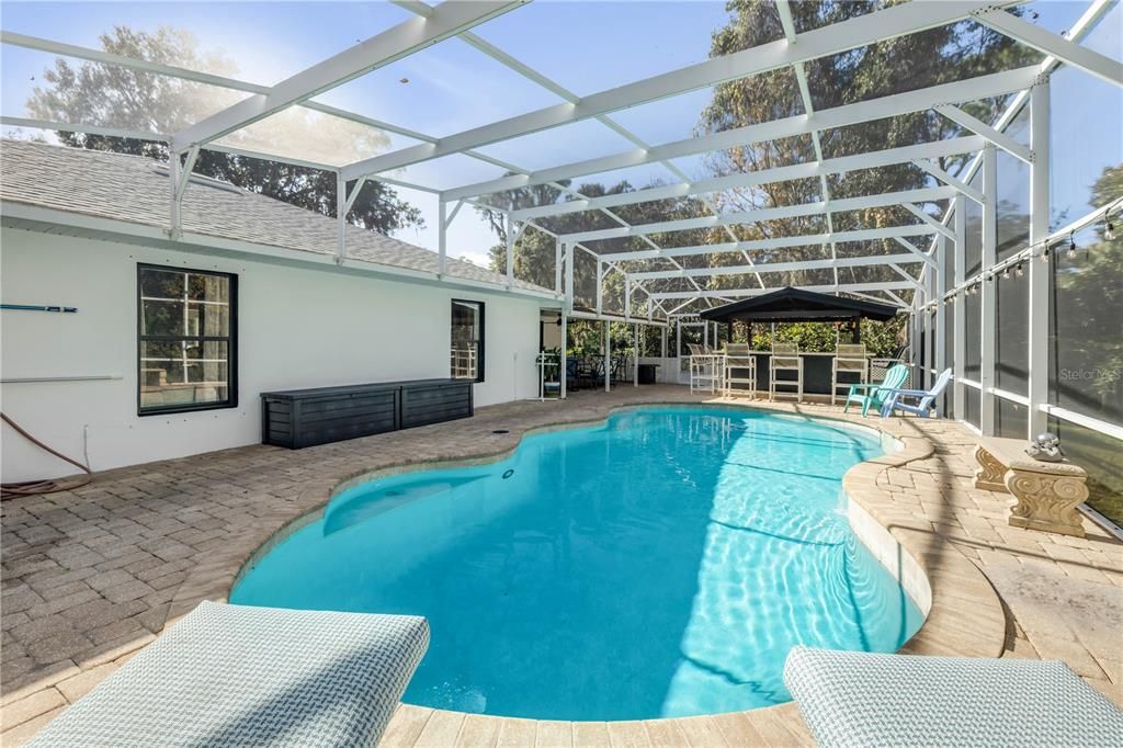 For Sale: $559,900 (3 beds, 2 baths, 1617 Square Feet)