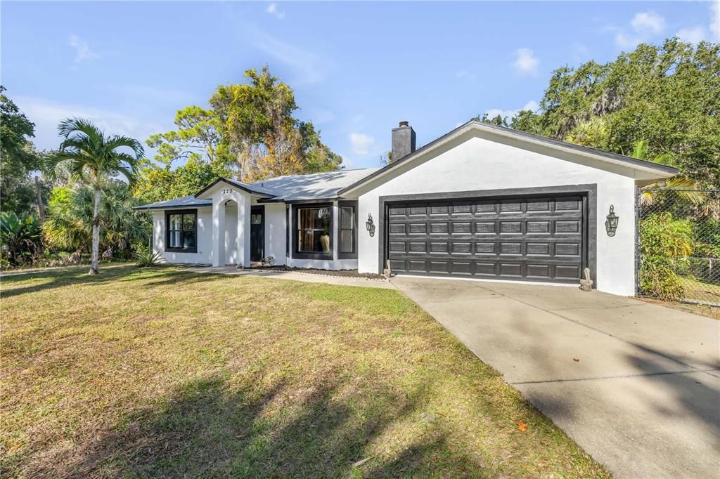 For Sale: $559,900 (3 beds, 2 baths, 1617 Square Feet)