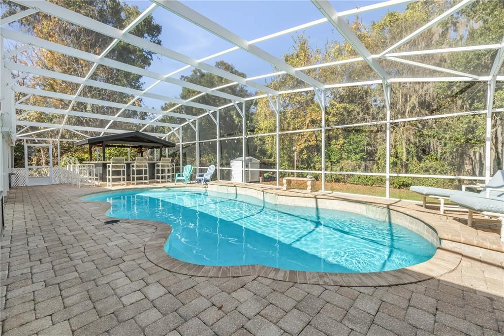 For Sale: $559,900 (3 beds, 2 baths, 1617 Square Feet)