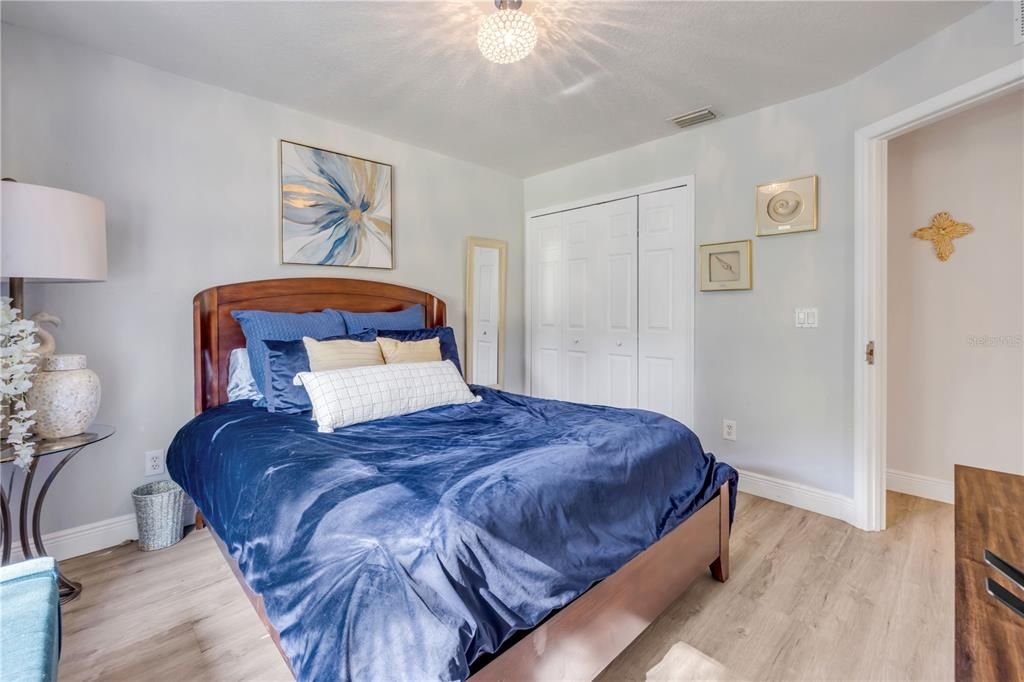 For Sale: $559,900 (3 beds, 2 baths, 1617 Square Feet)