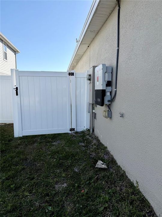 На продажу: $385,000 (4 спален, 2 ванн, 1825 Квадратных фут)