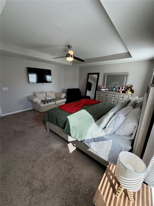 На продажу: $385,000 (4 спален, 2 ванн, 1825 Квадратных фут)