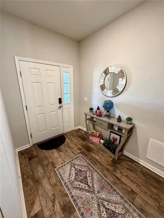 На продажу: $385,000 (4 спален, 2 ванн, 1825 Квадратных фут)