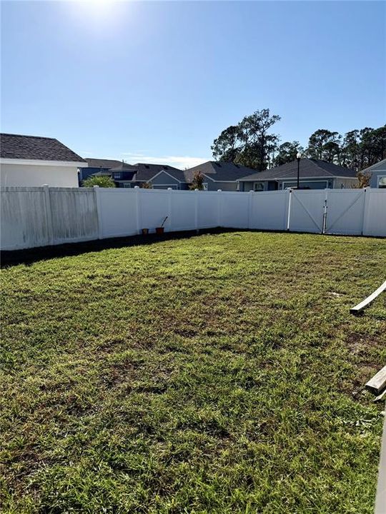 На продажу: $385,000 (4 спален, 2 ванн, 1825 Квадратных фут)