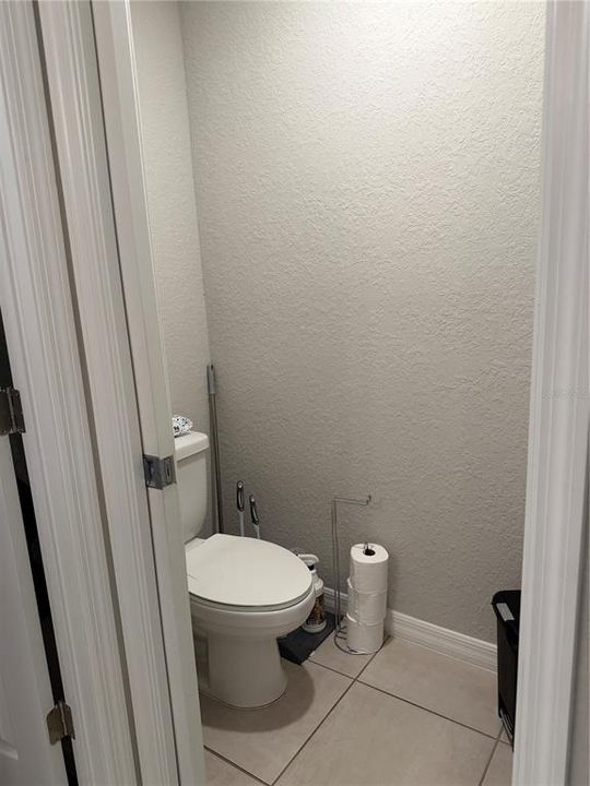 На продажу: $385,000 (4 спален, 2 ванн, 1825 Квадратных фут)