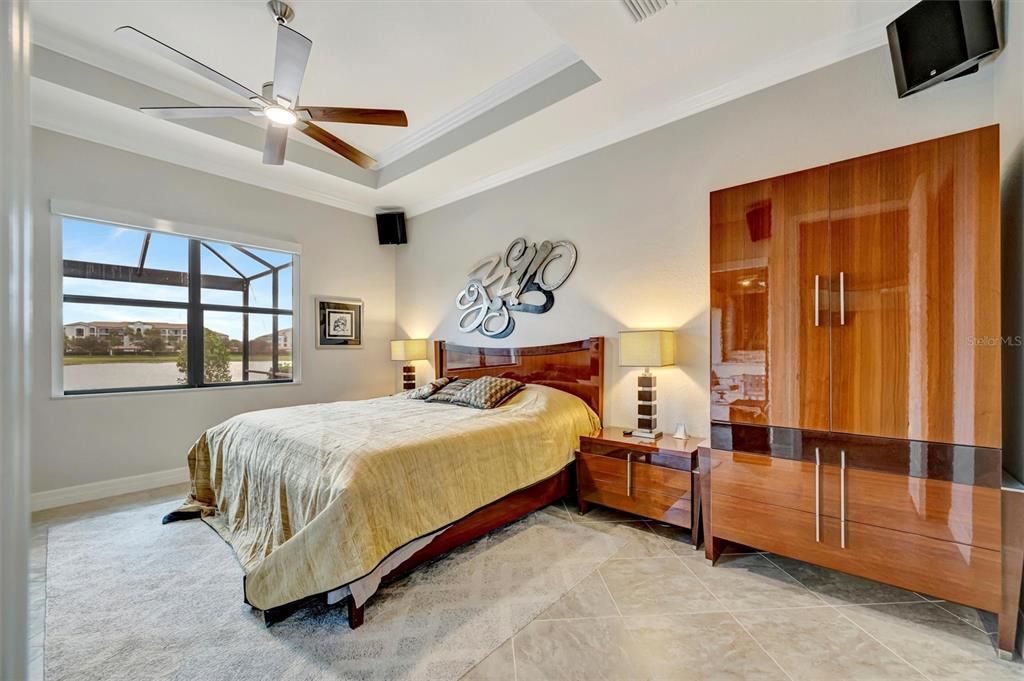 待售: $925,000 (3 贝兹, 2 浴室, 2019 平方英尺)