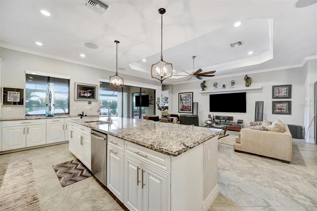 待售: $925,000 (3 贝兹, 2 浴室, 2019 平方英尺)