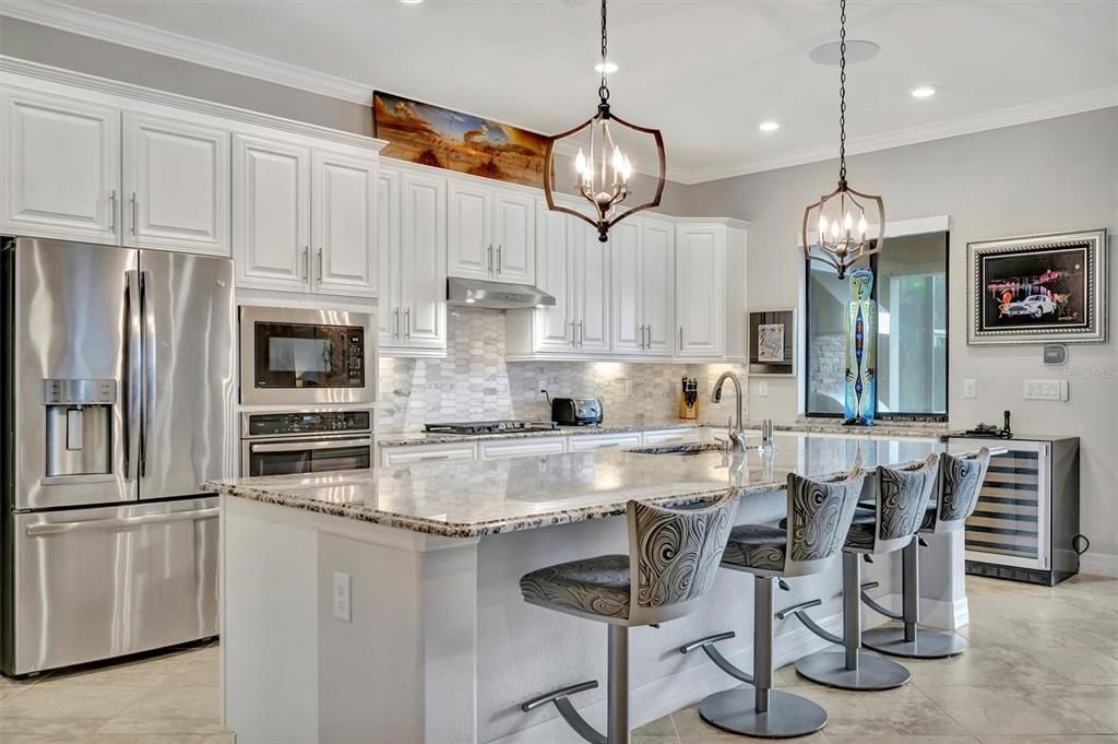 待售: $925,000 (3 贝兹, 2 浴室, 2019 平方英尺)