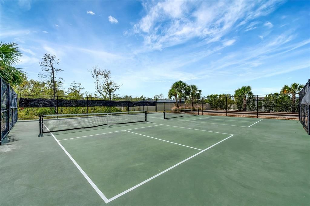 待售: $925,000 (3 贝兹, 2 浴室, 2019 平方英尺)