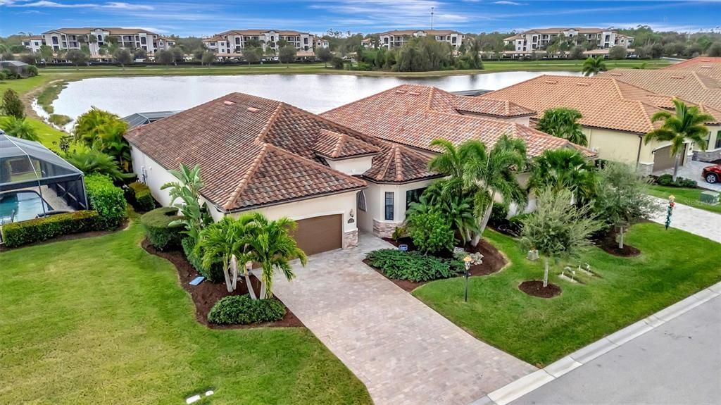 待售: $925,000 (3 贝兹, 2 浴室, 2019 平方英尺)