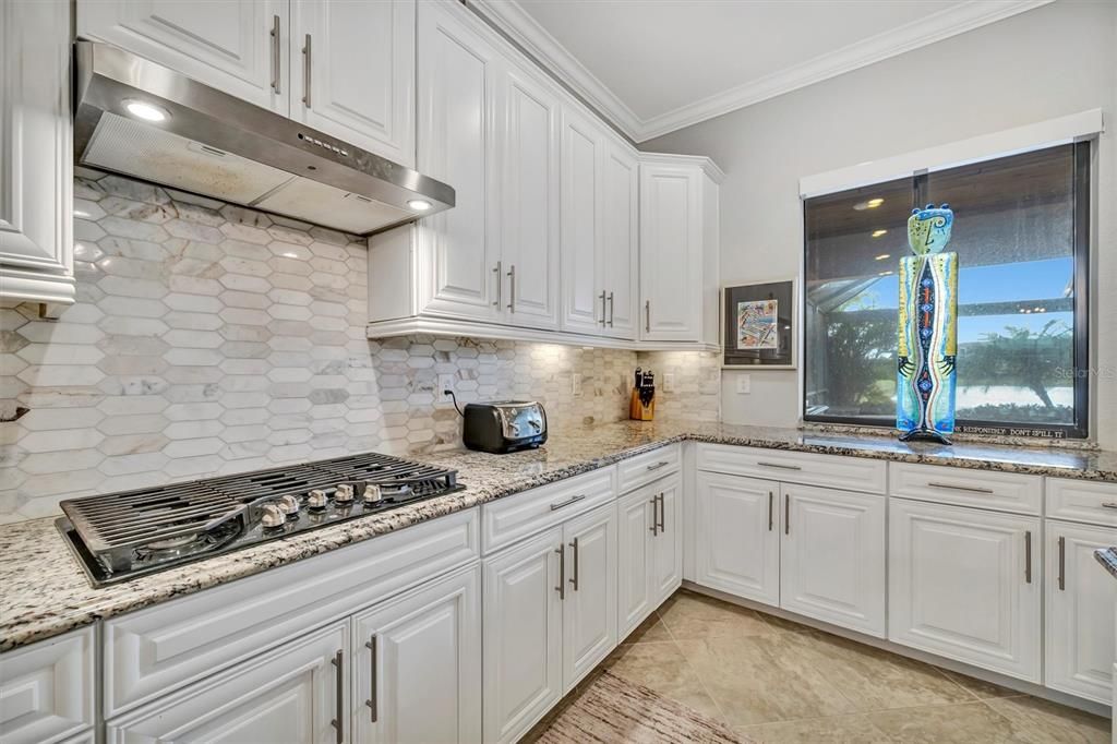 待售: $925,000 (3 贝兹, 2 浴室, 2019 平方英尺)