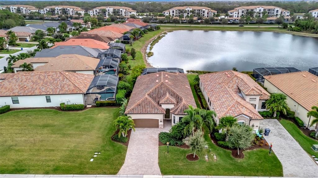 待售: $925,000 (3 贝兹, 2 浴室, 2019 平方英尺)