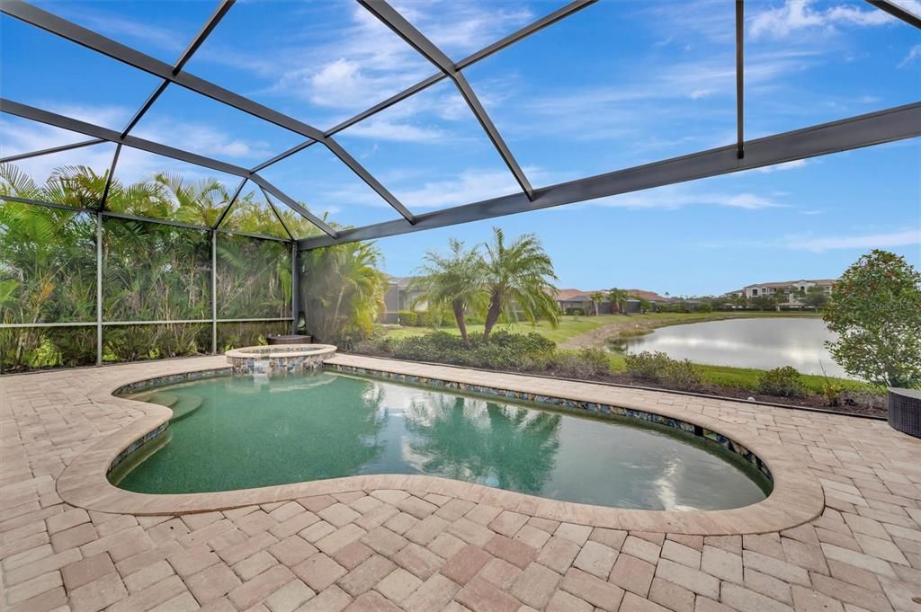 待售: $925,000 (3 贝兹, 2 浴室, 2019 平方英尺)