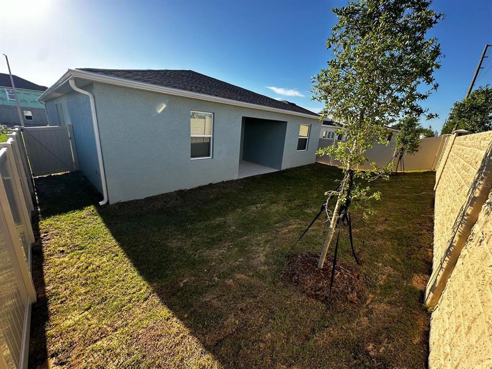 出租: $2,650 (4 贝兹, 3 浴室, 2135 平方英尺)