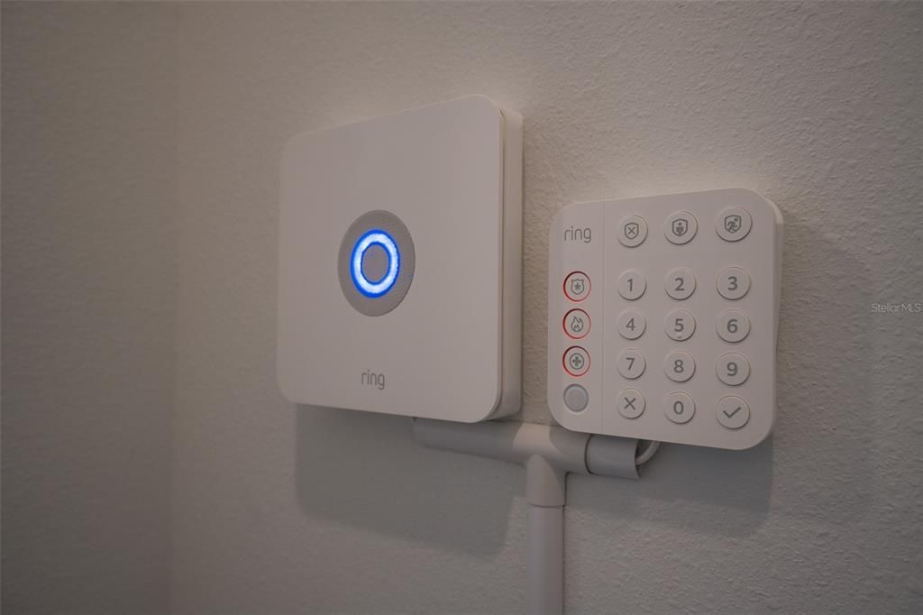 出租: $2,650 (4 贝兹, 3 浴室, 2135 平方英尺)