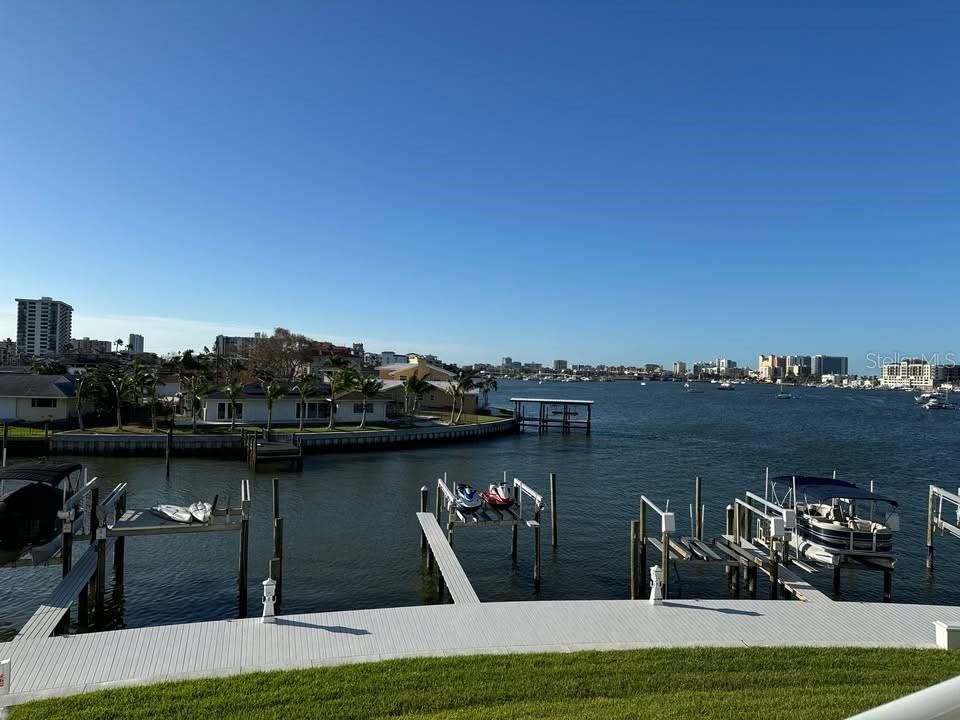 For Rent: $3,000 (2 beds, 2 baths, 980 Square Feet)