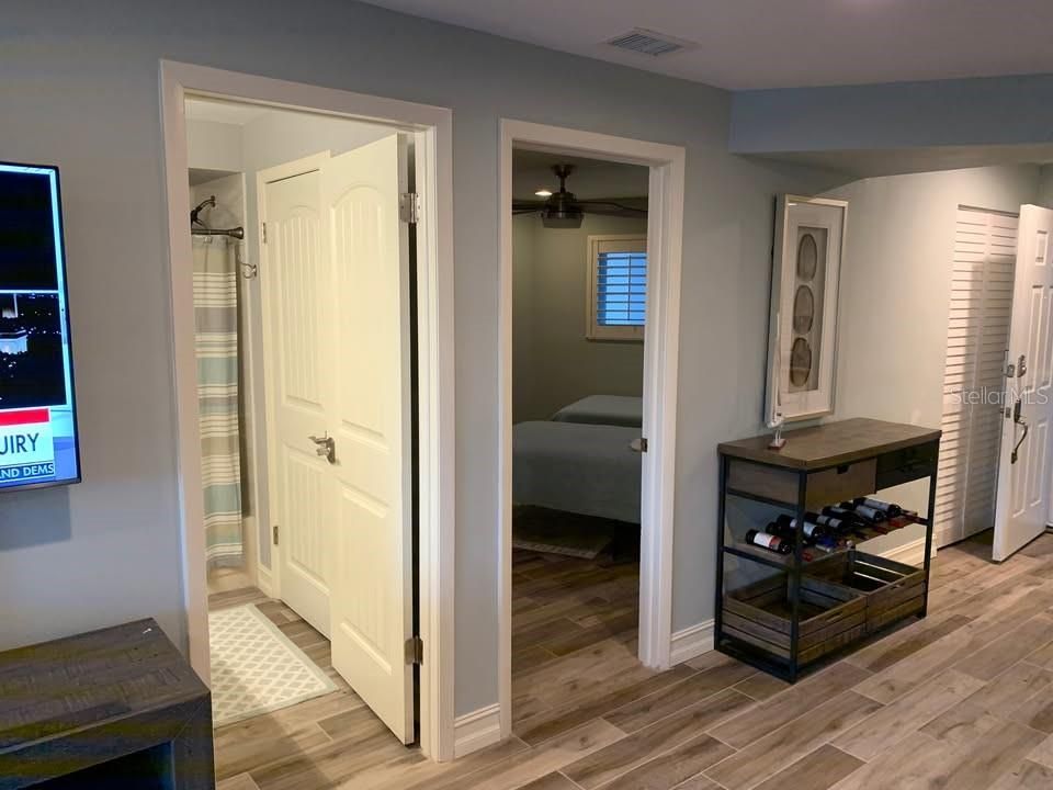 For Rent: $3,000 (2 beds, 2 baths, 980 Square Feet)