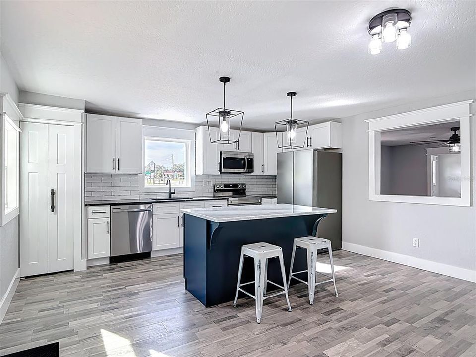 For Sale: $72,000 (0 beds, 0 baths, 1056 Square Feet)