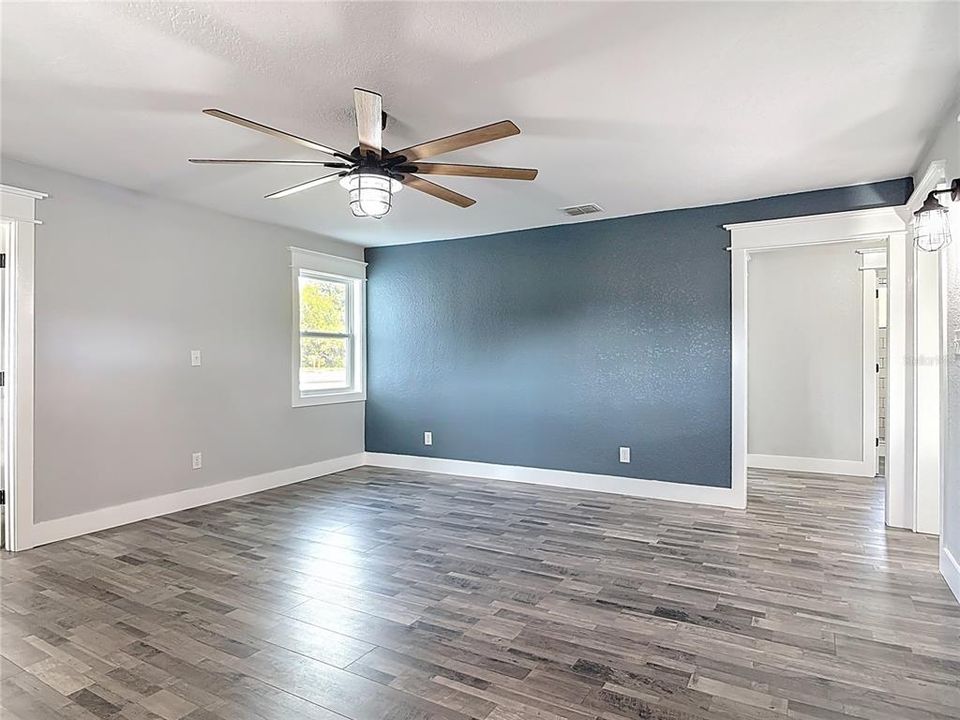 For Sale: $72,000 (0 beds, 0 baths, 1056 Square Feet)