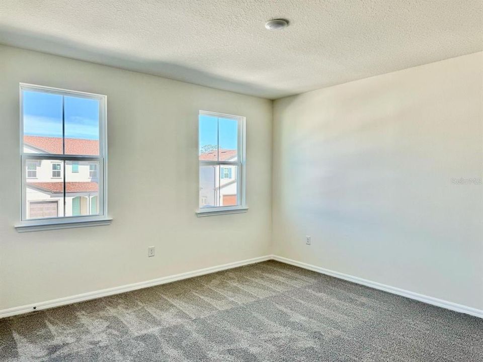 For Rent: $2,200 (3 beds, 2 baths, 1535 Square Feet)