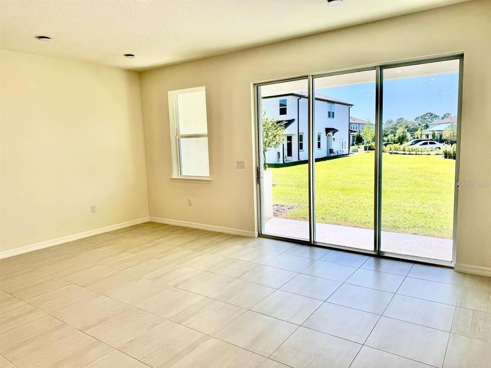 For Rent: $2,200 (3 beds, 2 baths, 1535 Square Feet)