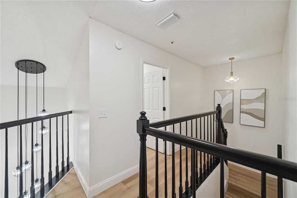 For Sale: $284,900 (2 beds, 2 baths, 1380 Square Feet)