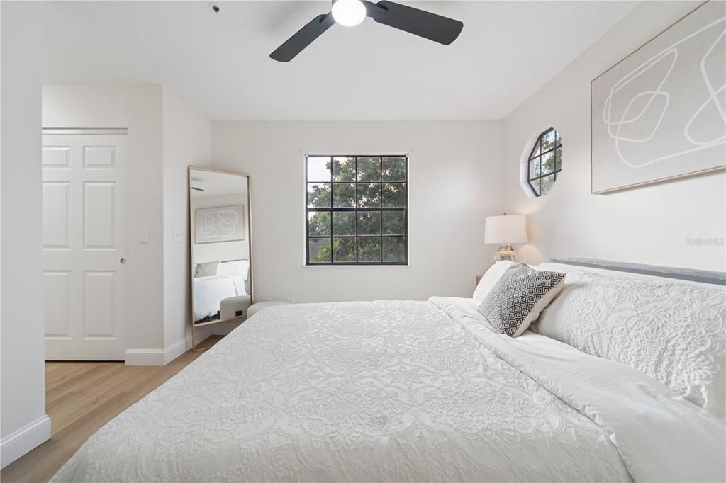 For Sale: $284,900 (2 beds, 2 baths, 1380 Square Feet)