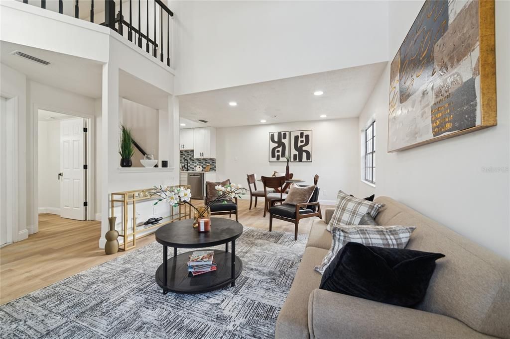 For Sale: $284,900 (2 beds, 2 baths, 1380 Square Feet)