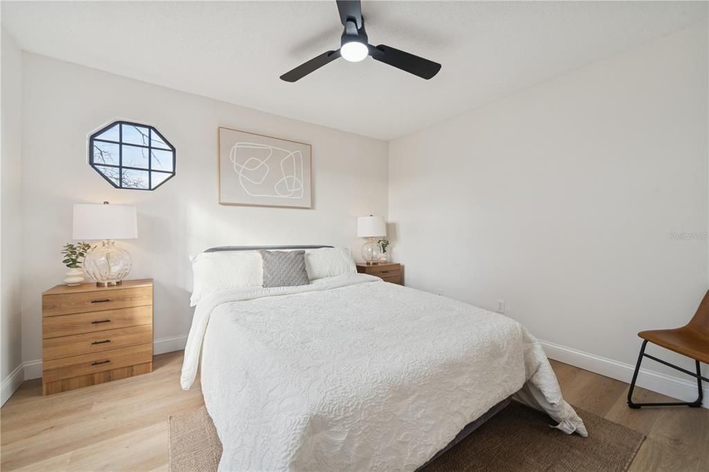 For Sale: $284,900 (2 beds, 2 baths, 1380 Square Feet)