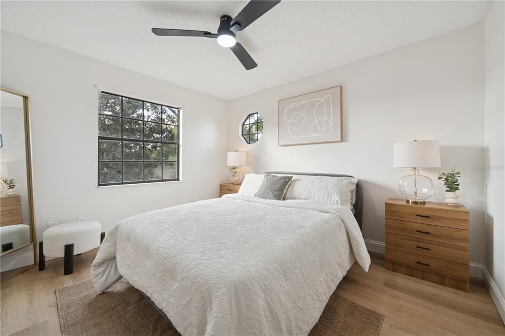 For Sale: $284,900 (2 beds, 2 baths, 1380 Square Feet)