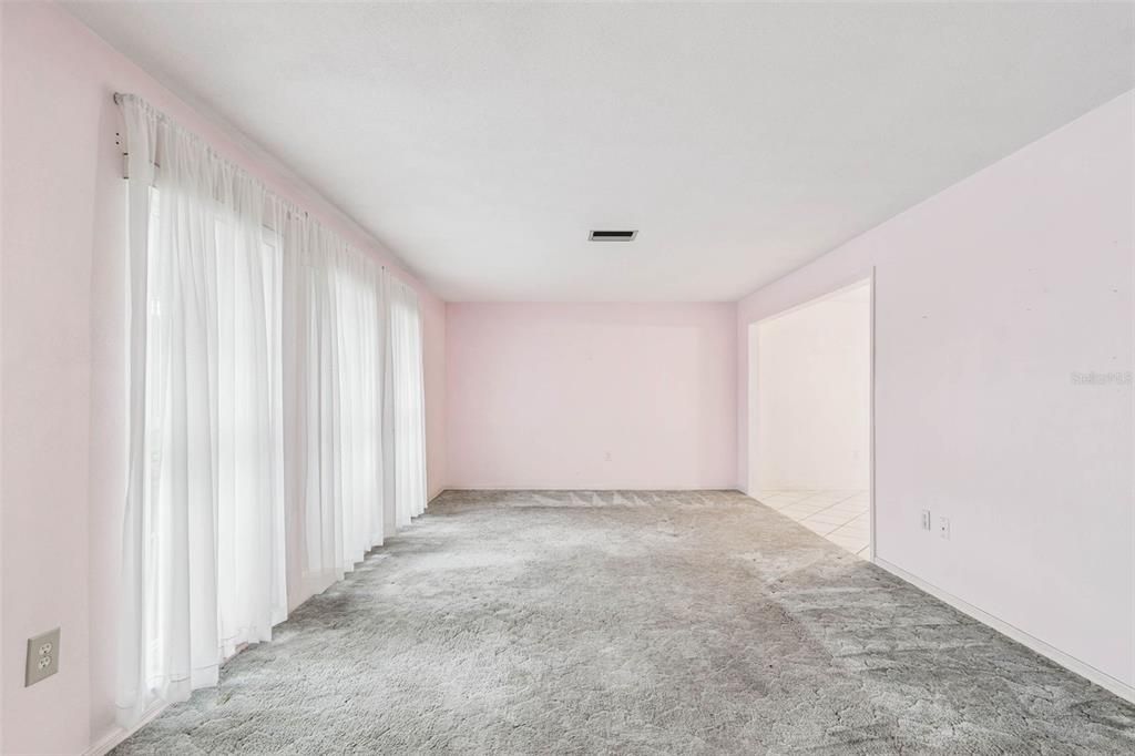 For Sale: $549,900 (3 beds, 2 baths, 2036 Square Feet)