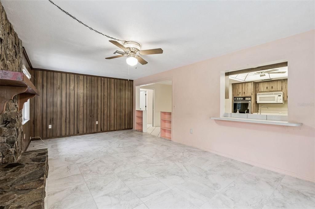 For Sale: $549,900 (3 beds, 2 baths, 2036 Square Feet)