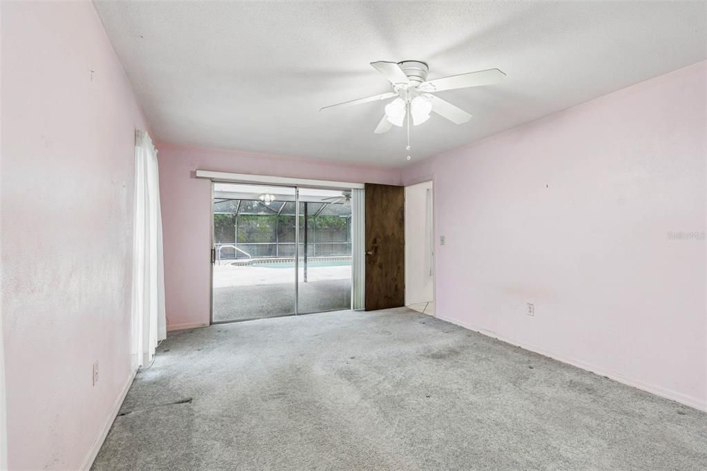 For Sale: $549,900 (3 beds, 2 baths, 2036 Square Feet)