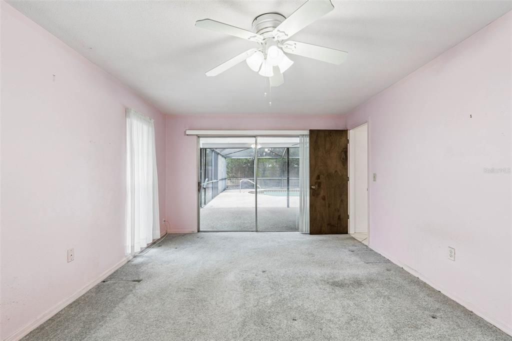 For Sale: $549,900 (3 beds, 2 baths, 2036 Square Feet)