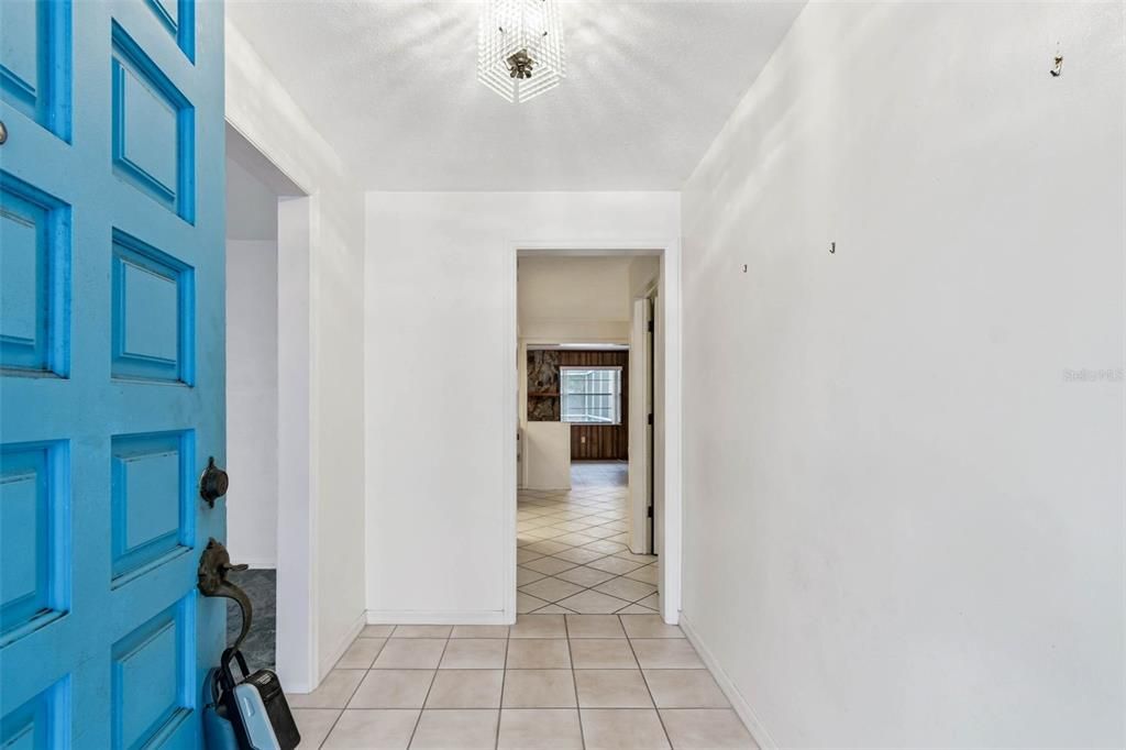 For Sale: $549,900 (3 beds, 2 baths, 2036 Square Feet)