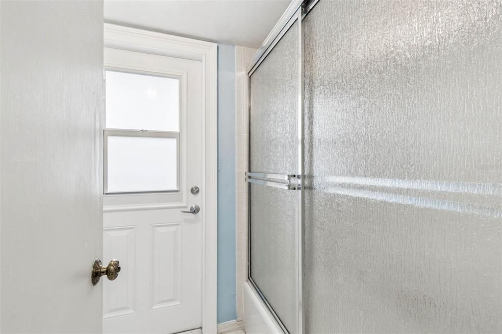 For Sale: $549,900 (3 beds, 2 baths, 2036 Square Feet)