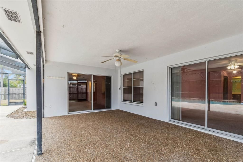 For Sale: $549,900 (3 beds, 2 baths, 2036 Square Feet)