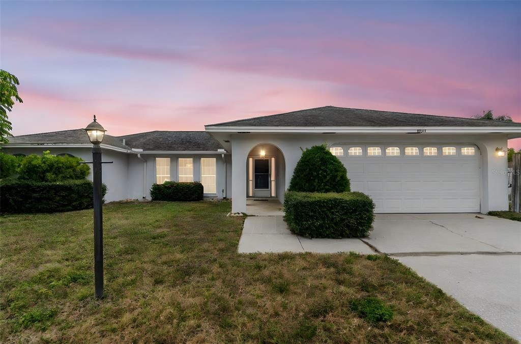 For Sale: $549,900 (3 beds, 2 baths, 2036 Square Feet)